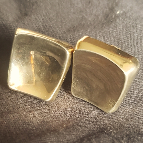 Dior Jewelry - Dior Luxurious Gold Clip-Back PIERCED Earrings